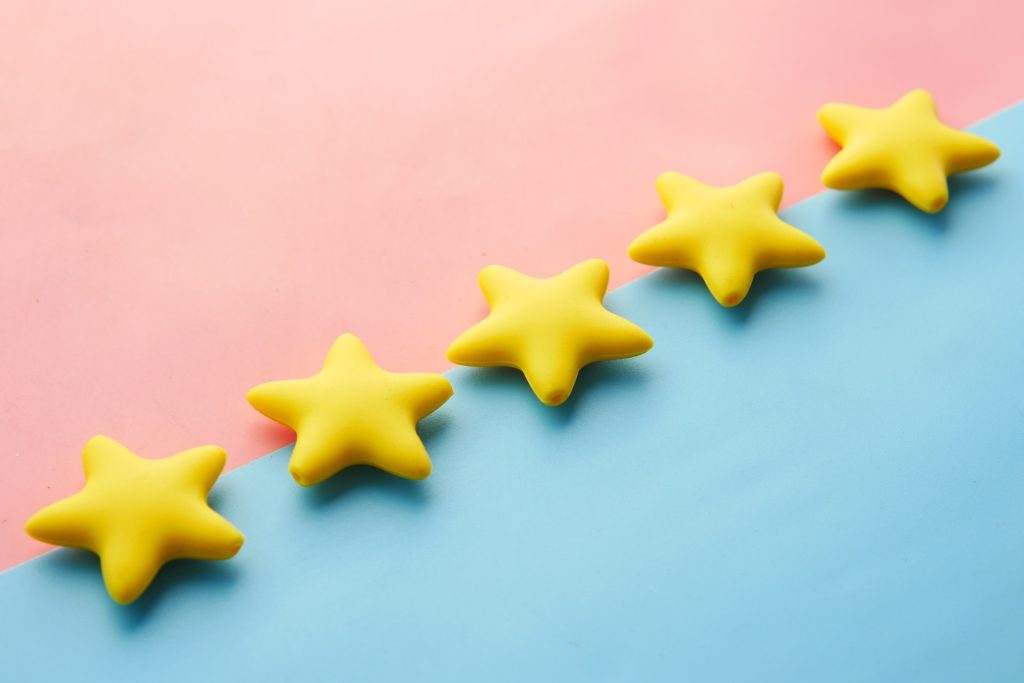 product ratings and reviews on E-commerce website