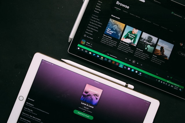 Spotify implementation of UI and UX